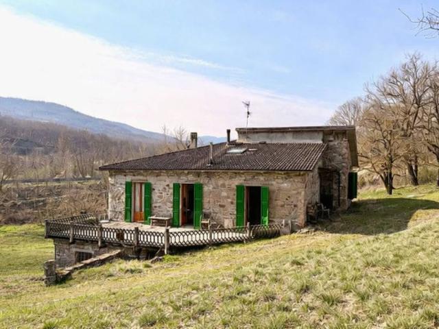 Rustico in vendita a Unione dell'Appennino Bolognese, Gaggio Montano