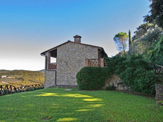 Rustico in vendita a Gaiole In Chianti, Toscana