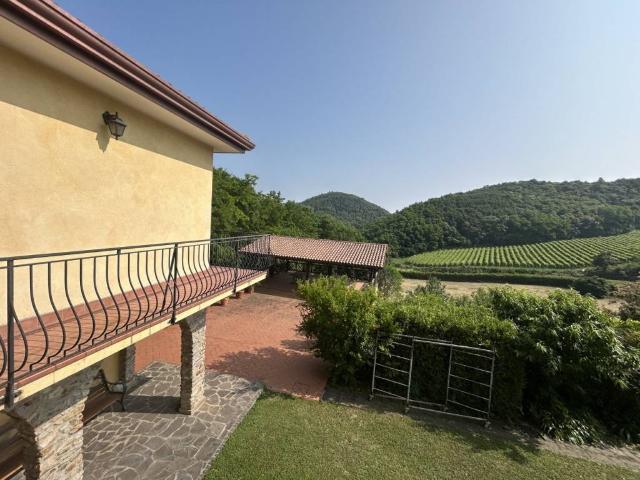 Rustico in vendita a Galzignano Terme, Veneto