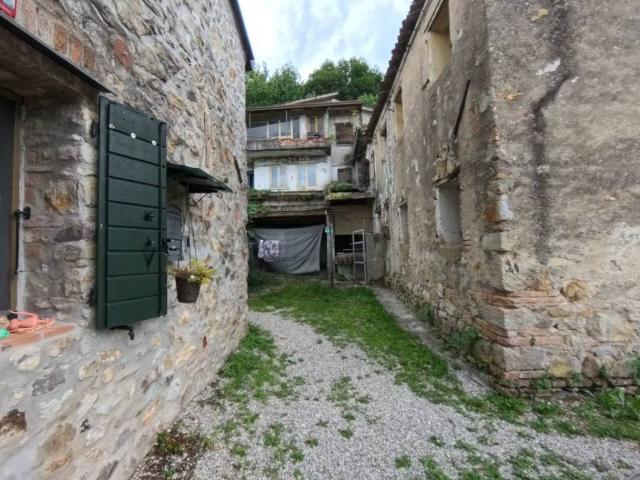 Rustico in vendita a Galzignano Terme, Veneto