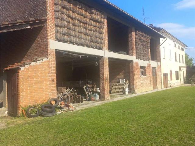 Rustico in vendita a San Rocco, Gamalero