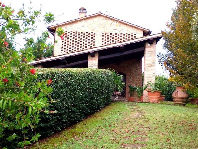 Rustico in vendita a Unione dei Comuni Circondario dell'Empolese Valdelsa, Gambassi Terme