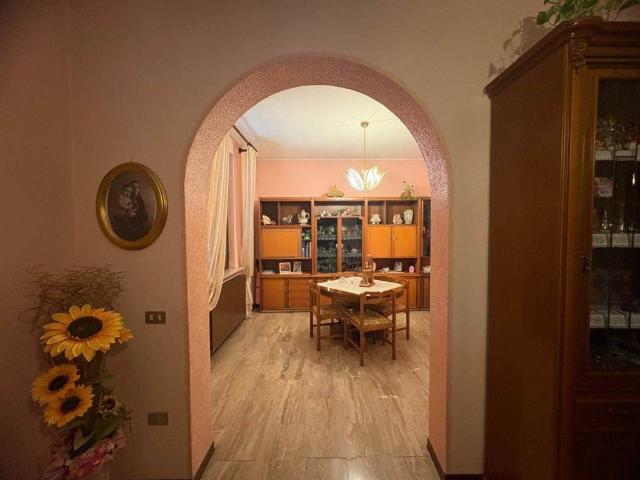 Rustico in vendita a Gambolò, Lombardia