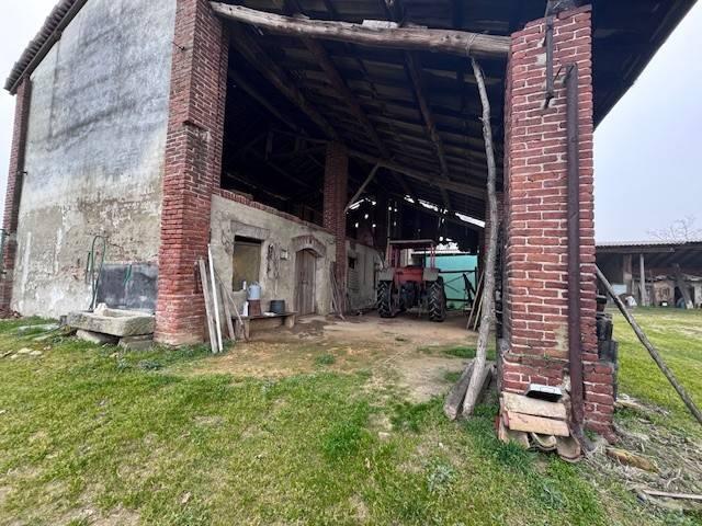 Rustico in vendita a Gambolò, Lombardia