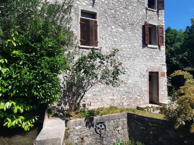 Rustico in vendita a Comunità Montana Parco Alto Garda bresciano, Gargnano