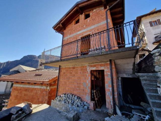 Rustico in vendita a Garzeno, Lombardia