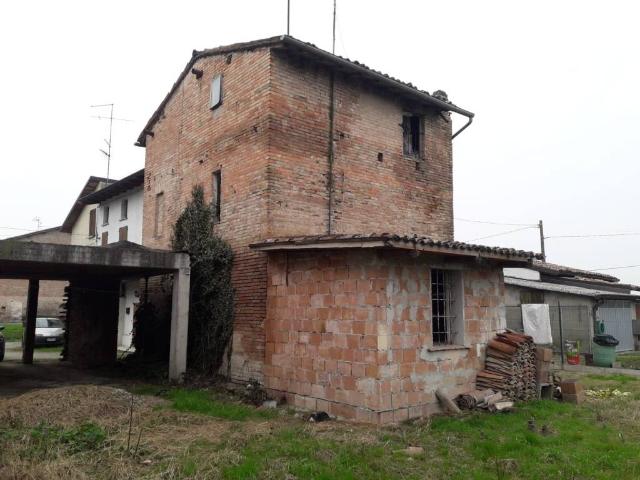 Rustico in vendita a Val d’Enza, Re