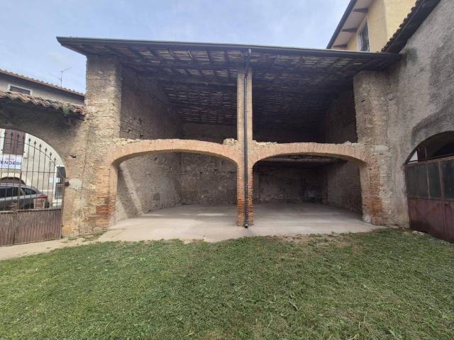 Rustico in vendita a Comunità montana della Valle Sabbia, Gavardo