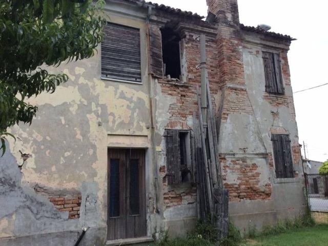 Rustico in vendita a Gavello, Veneto