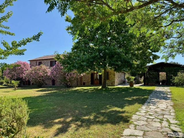 Rustico in vendita a Bivio Di Ravi, Toscana