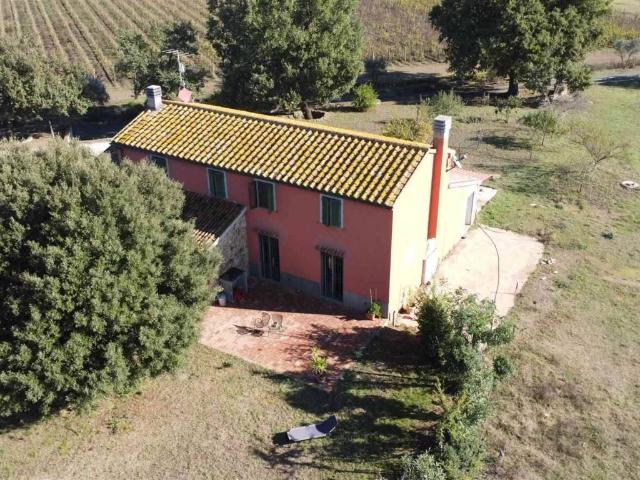 Rustico in vendita a Bivio Di Ravi, Toscana
