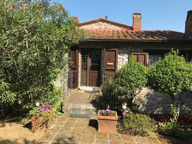 Rustico in vendita a Bivio Di Ravi, Toscana