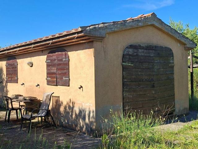 Rustico in vendita a Bivio Di Ravi, Toscana