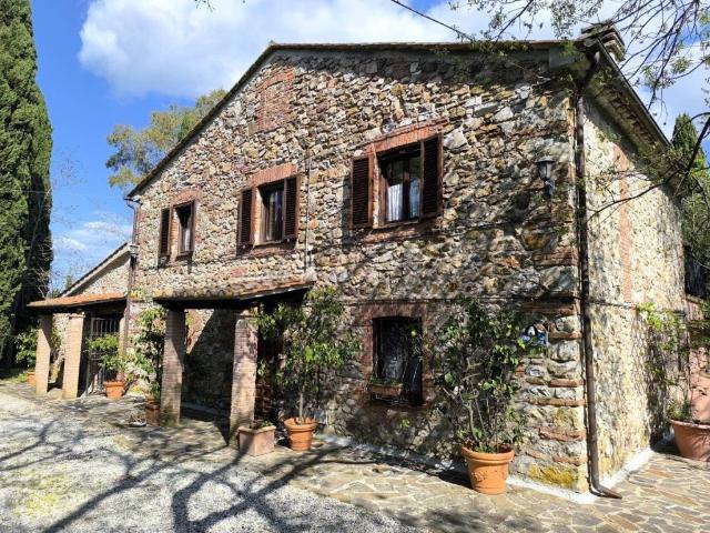 Rustico in vendita a Bivio Di Ravi, Toscana