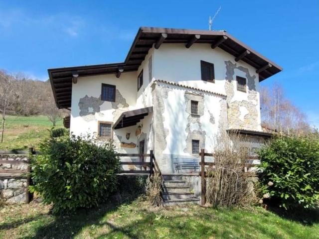 Rustico in vendita a Catabione, Gazzaniga