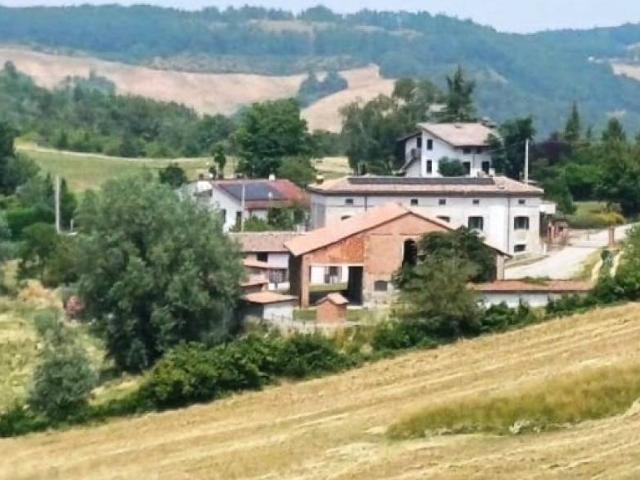 Rustico in vendita a Gazzola, Reggio Emilia