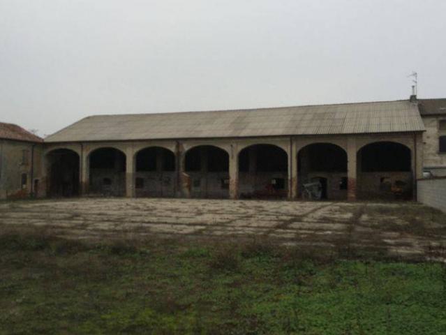 Rustico in vendita a Genivolta, Lombardia