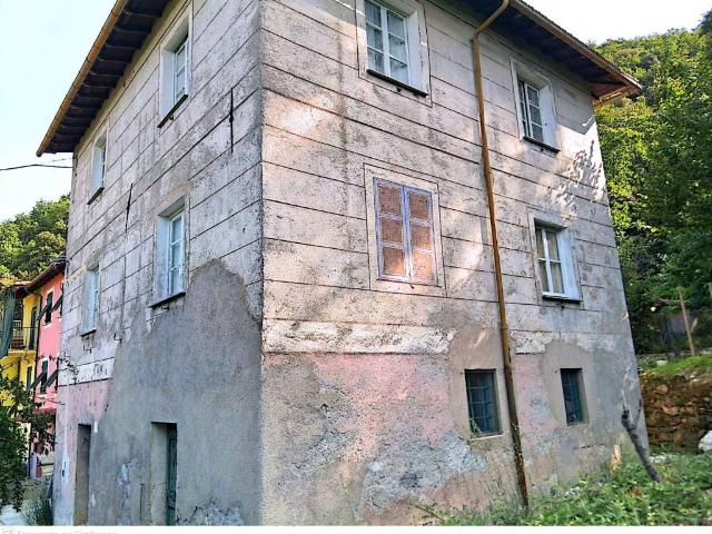 Rustico in vendita a Struppa, Genova