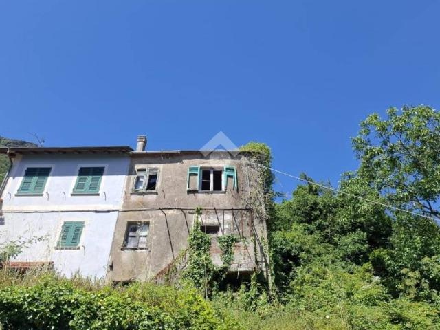 Rustico in vendita a Ponente, Serra Riccò