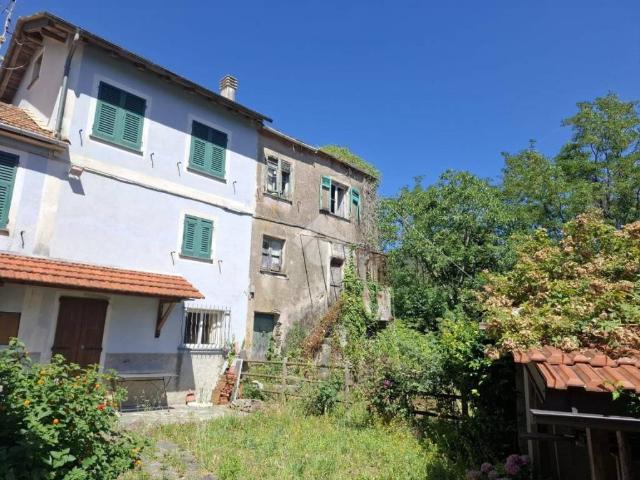 Rustico in vendita a Ponente, Serra Riccò