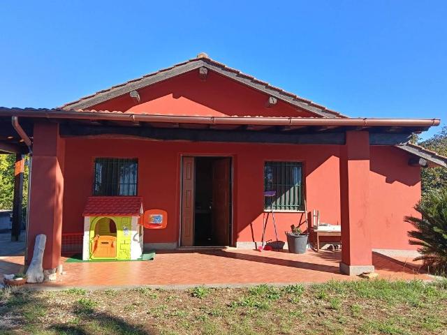 Rustico in vendita a Colli di Cicerone, Genzano di Roma