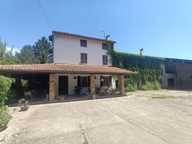 Rustico in vendita a Gerre De' Caprioli, Lombardia
