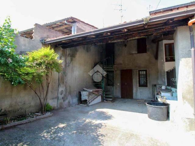 Rustico in vendita a Ghedi, Lombardia