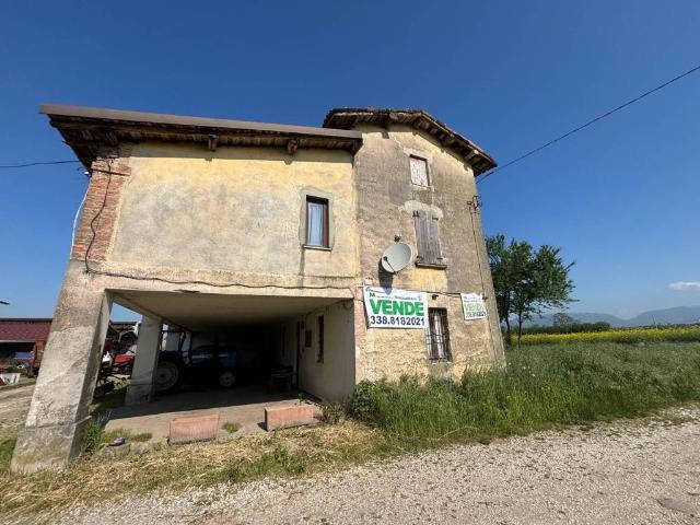 Rustico in vendita a Ghedi, Lombardia