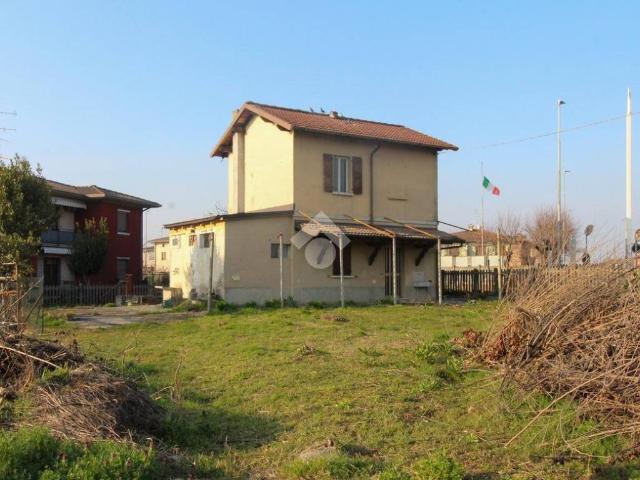 Rustico in vendita a Ghedi, Lombardia