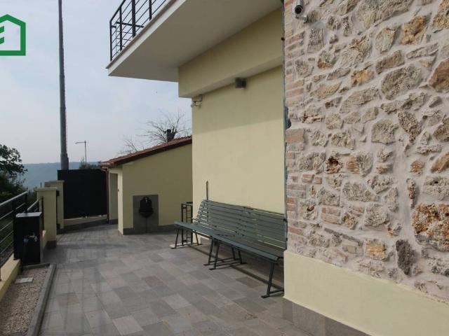Rustico in vendita a Giove, Umbria