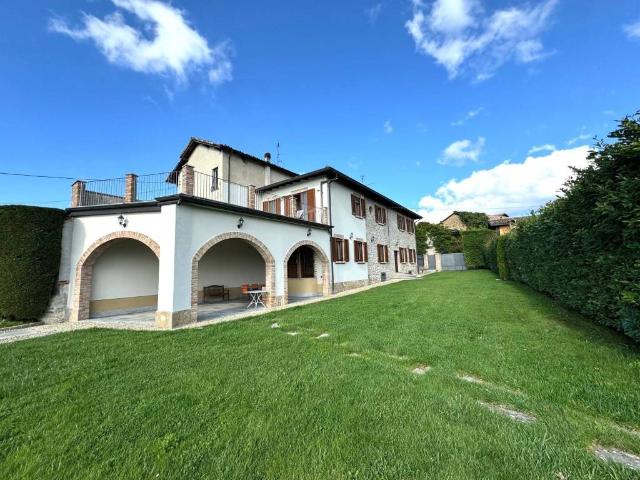 Rustico in vendita a Godiasco Salice Terme, Godiasco