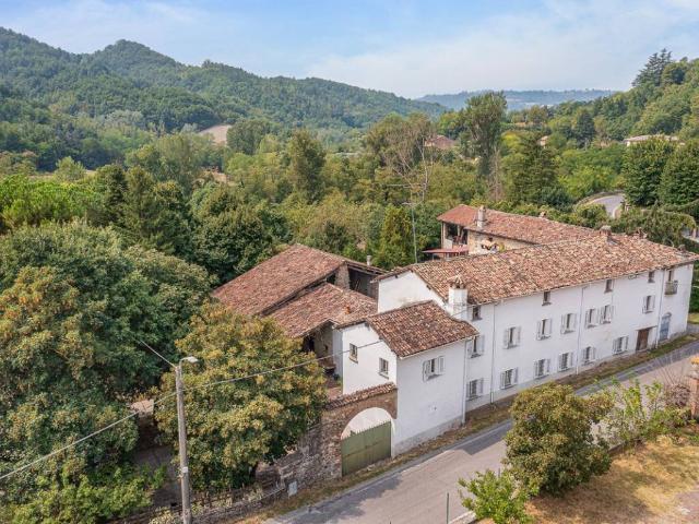 Rustico in vendita a Godiasco Salice Terme, Godiasco