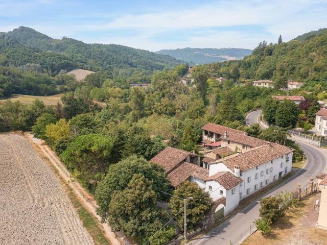 Rustico in vendita a Godiasco Salice Terme, Godiasco