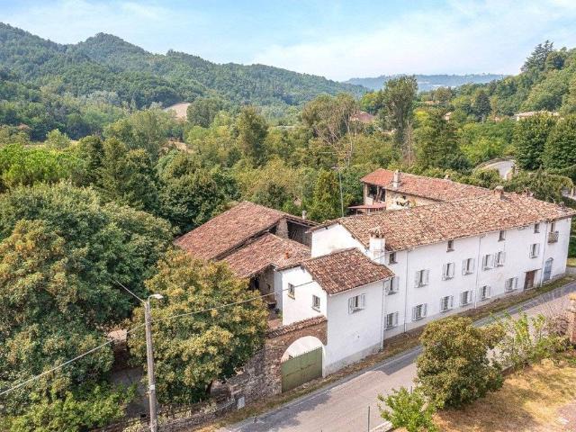Rustico in vendita a Godiasco Salice Terme, Godiasco