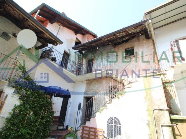 Rustico in vendita a Golasecca, Lombardia