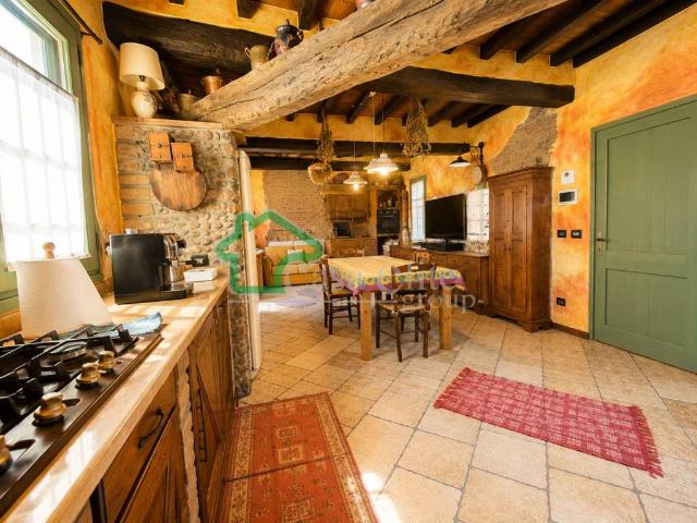 Rustico in vendita a Gombito, Lombardia