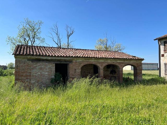 Rustico in vendita a Bondeno Di Gonzaga, Lombardia
