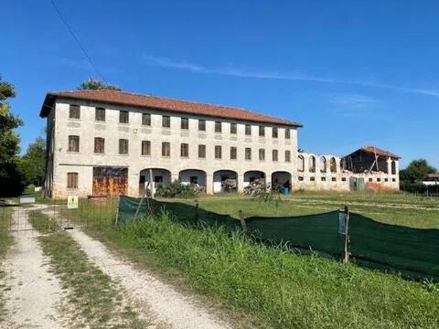 Rustico in vendita a Gorgo Al Monticano, Veneto