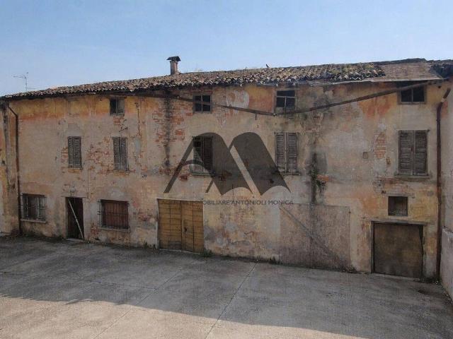 Rustico in vendita a Gottolengo, Brescia