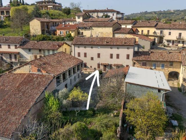 Rustico in vendita a Piemonte, Asti