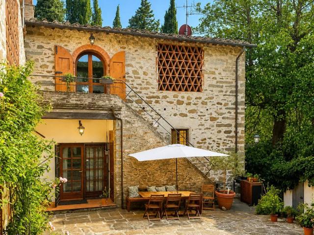 Rustico in vendita a San Polo In Chianti, Toscana