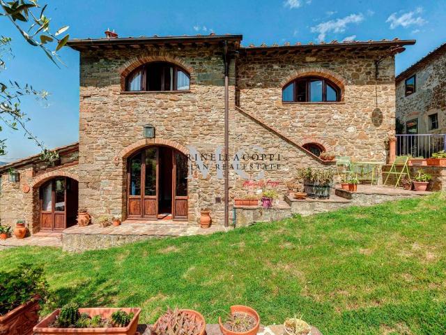 Rustico in vendita a San Polo In Chianti, Toscana