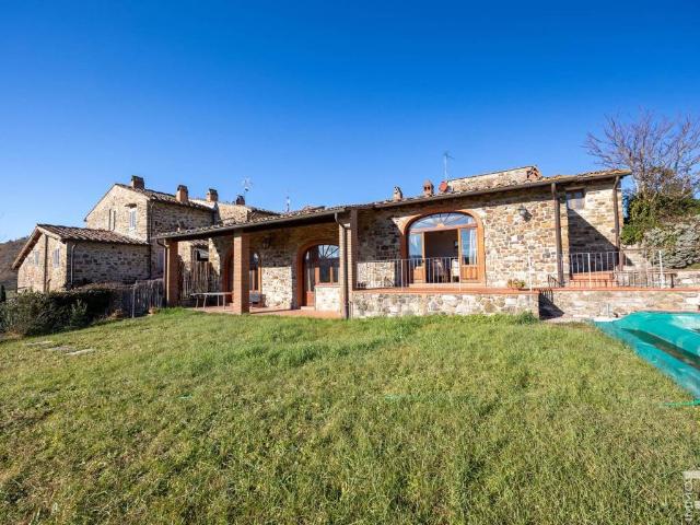 Rustico in vendita a San Polo In Chianti, Toscana