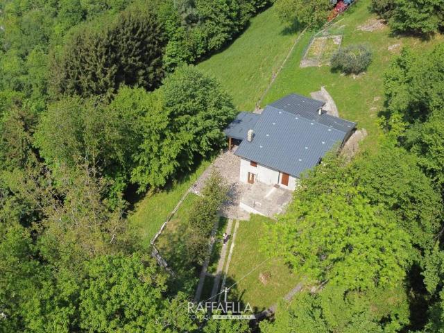 Rustico in vendita a Grone, Lombardia