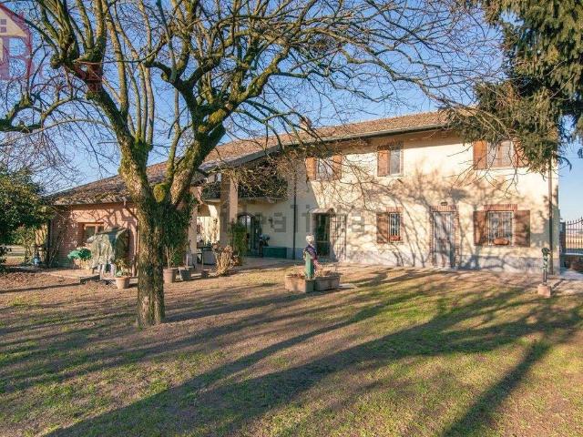 Rustico in vendita a Gropello Cairoli, Lombardia