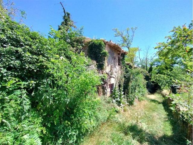 Rustico in vendita a Gropparello, Reggio Emilia