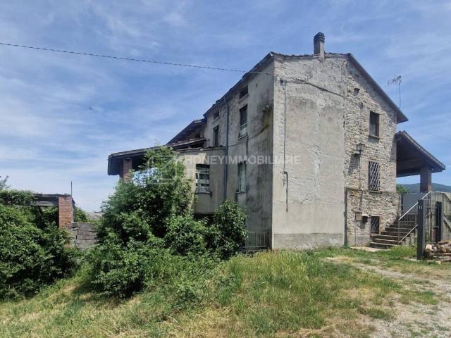 Rustico in vendita a Gropparello, Reggio Emilia