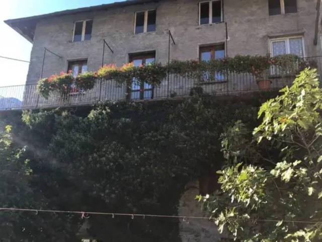 Rustico in vendita a Grosio, Lombardia