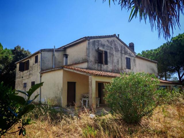 Rustico in vendita a Magliano In Toscana, Toscana