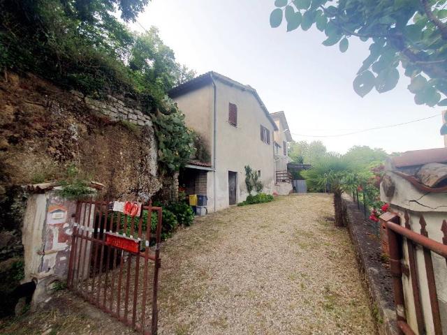Rustico in vendita a Grotte Di Castro, Lazio